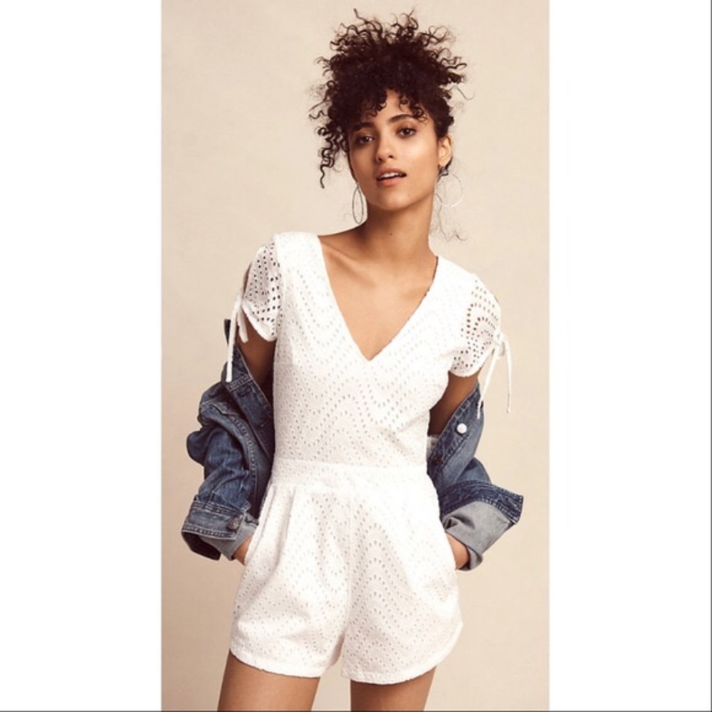 Tie Sleeve Eyelet Open Back Romper - WHITE